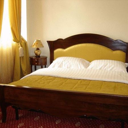 Hotel Maryo Плоешти Экстерьер фото
